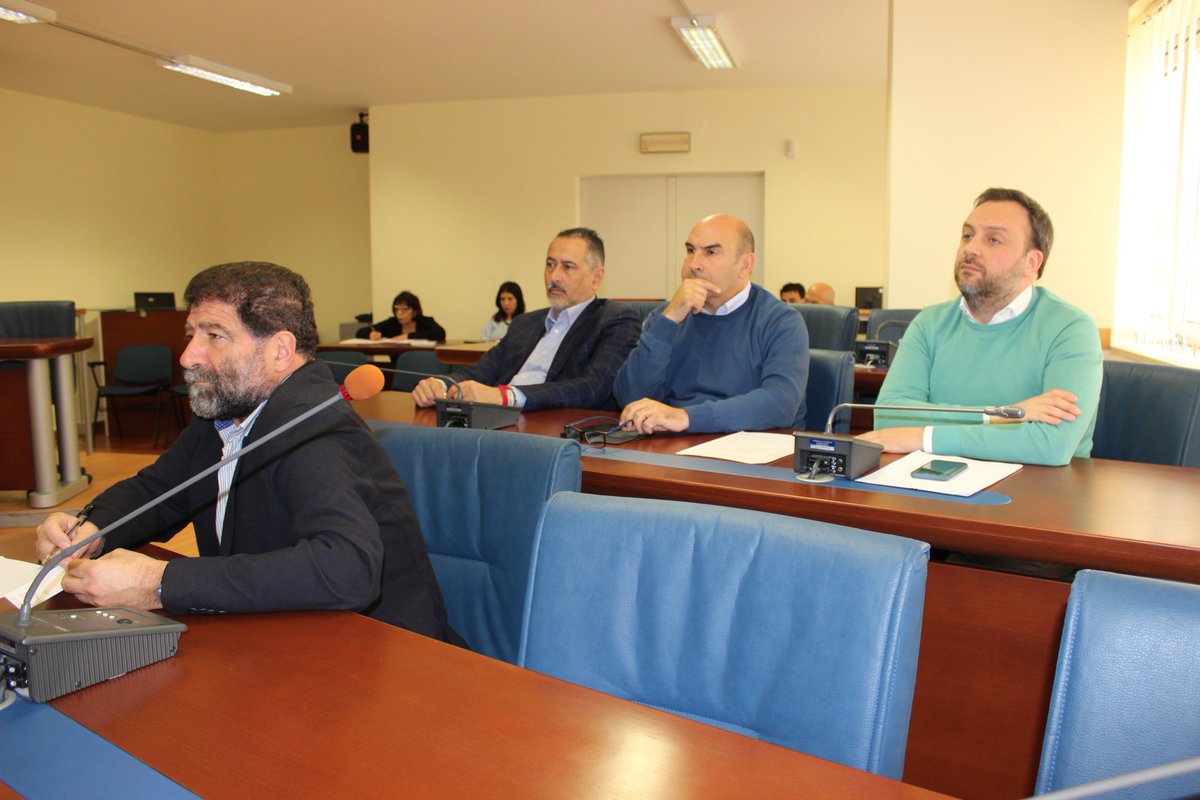 CRBasilicata's tweet photo. Prima riunione Conferenza dei capigruppo per programmare i lavori del #CrBas, con il presidente @Carmine_Cicala ed i consiglieri #TommasoCoviello, #PiergiorgioQuarto, #FrancescoPiro, #VincenzoBaldassarre, @LeggieriM5S, @CarloTrerotola, @rocifa1163, @marcepittella, @MarioPolese https://t.co/8dBtOnb2M4