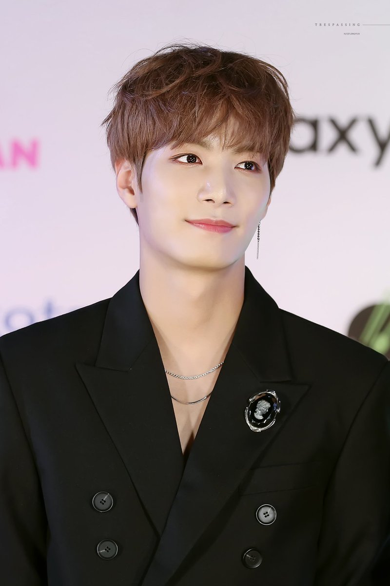 trespassing95's tweet photo. 김종현 장점: 잘생겼다 ƪ(♥ﻬ♥)ʃ #김종현 #JR
https://t.co/QdejqsCwn1
https://t.co/jmgHmrqtCy
https://t.co/O75oGJvZsu
https://t.co/6YOpNYelXf https://t.co/FLXitEiS5P