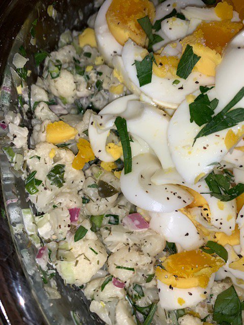 _michelelogan's tweet photo. Experimenting with a new recipe, I made a #MemorialDay BBQ favorite -- potato salad -- #glutenfree and made with cauliflower for an extra veggie twist. Special thanks to @Skinnytaste for the #lowcarb recipe!
#NationalBarbecueMonth #healthfuleating #gfcooking https://t.co/gLxA05KSD9