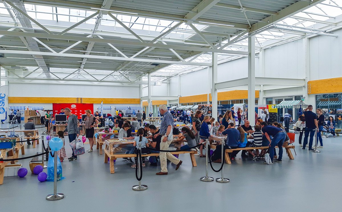 ERIKSbv's tweet photo. Terugblik op het sluitstuk van de @DTW2019, de HighTech Ontdekkingsroute. Een geweldige dag gericht op kinderen en techniek. ERIKS was er bij! #HTOR #DTW2019 #Brainport #ERIKS #kraakdecode @Brainport_Ind @BICehv https://t.co/4D1OiFeiJB
