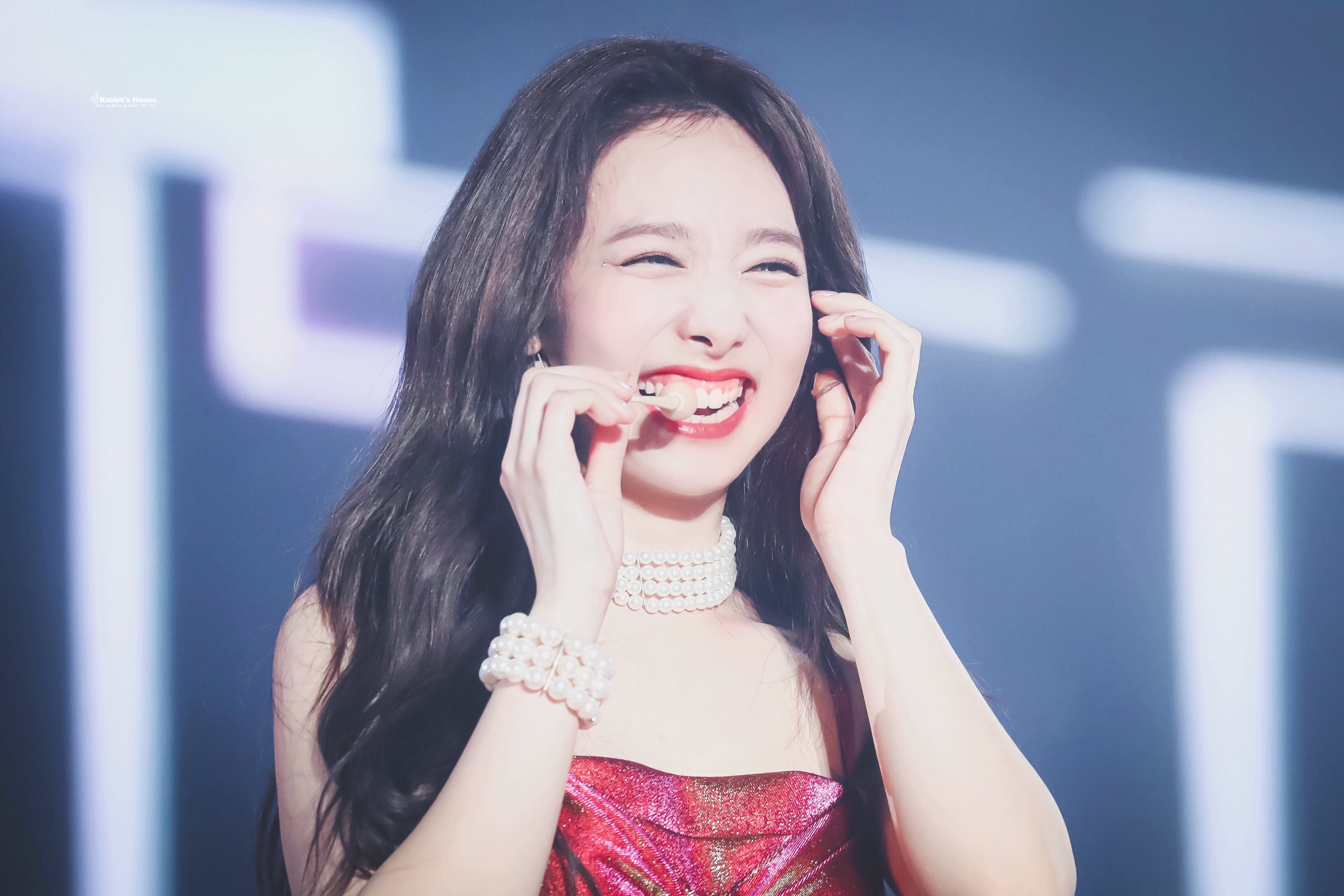 D7kf2yuUYAAMN7P.jpg:orig