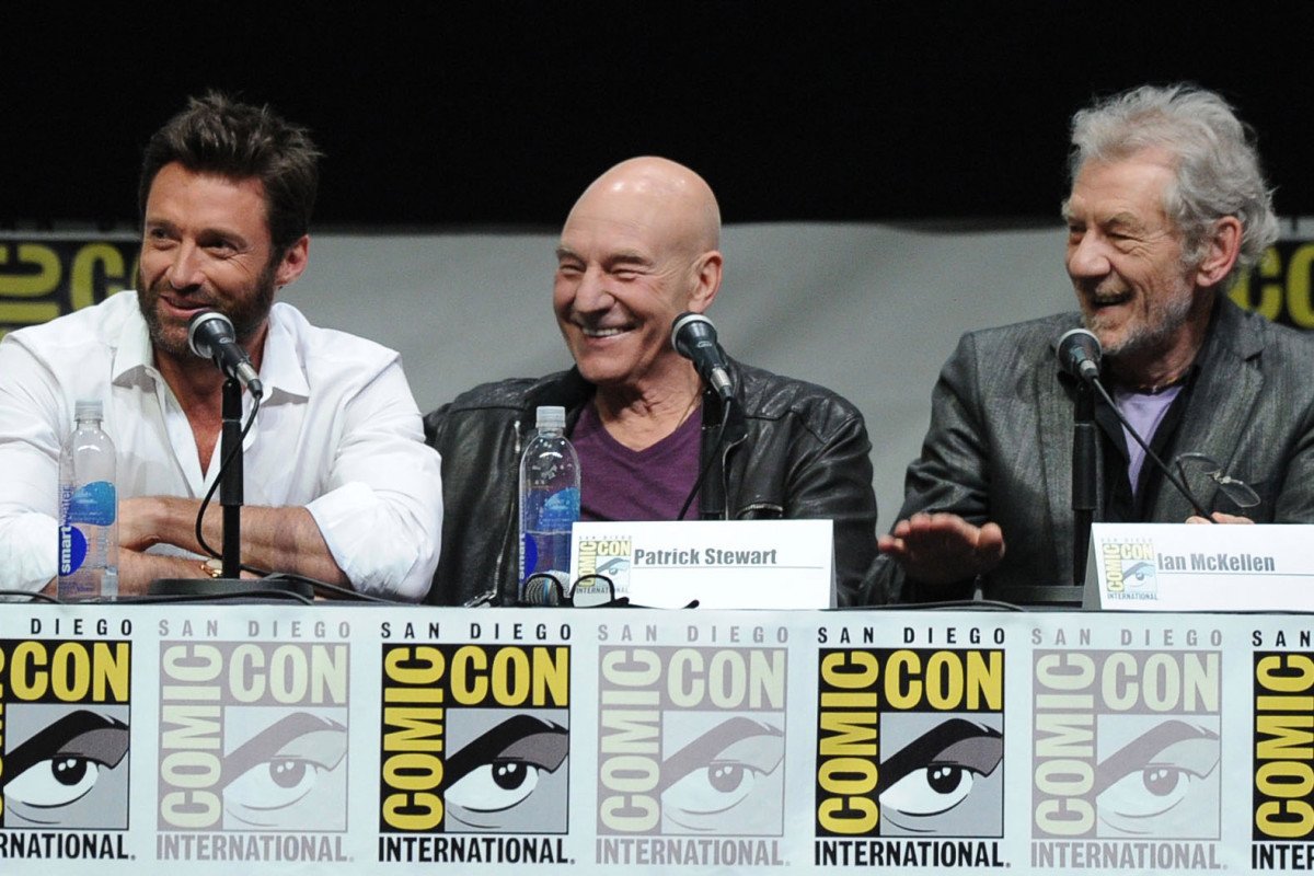 Hugh Jackman leads crowd in Happy Birthday for Ian McKellen s 80th  
