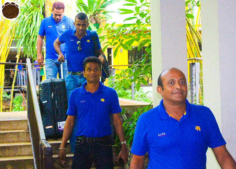 gusr_official's tweet photo. Both the Sri Lankan and Pakistani under 19 cricket teams arrived at the Grand Udawalawe Safri Resort. They were greeted by our friendly hotel staff during a special reception arranged for the team.
#GrandUdawalaweSafariResort #GUSR #SriLanka  #Pakistan #Cricket https://t.co/HUABM0Yzln