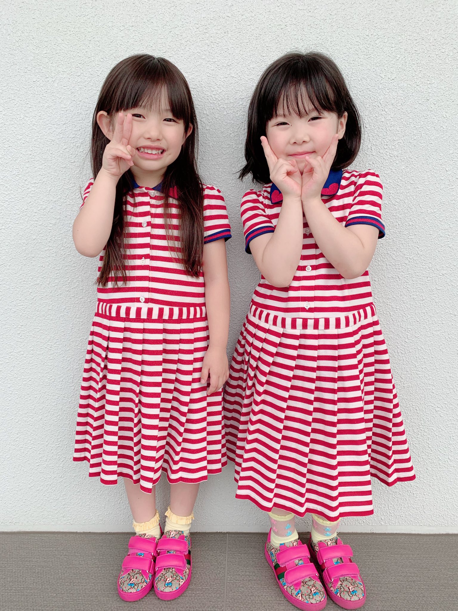 吉田沙保里 在 Twitter 上 双子コーデ 超ー可愛い 二人とも気に入ってくれたみたいで良かったぁー やっぱり女の子は可愛い服がいっぱいあっていいね 双子コーデ グッチ ワンピース 靴 T Co 7z1pk218t8 Twitter