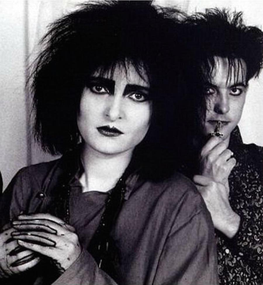 When you see \"Siouxsie Sioux\" trending. Nooooo!!!! Oh, cool! Happy birthday! 