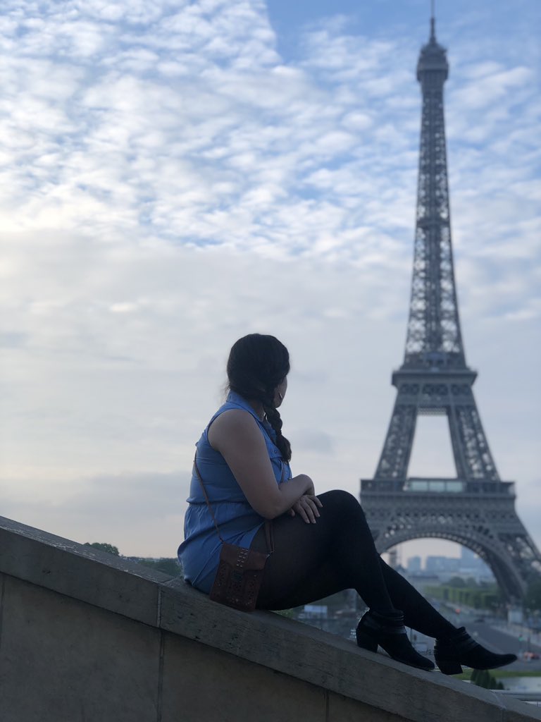 catbrose's tweet photo. A toast to you Paris. Until next time 🇫🇷🇫🇷🇫🇷👏🏼👏🏼👏🏼🥰🥰🥰 #EuroTrip #Paris #Homebound #DreamBigWorkHard https://t.co/X9vxMXKLhk