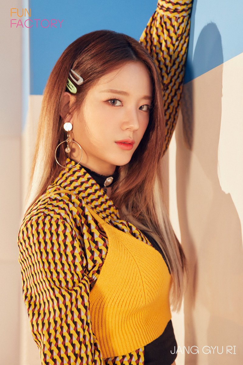 프로미스나인 (fromis_9) 
1st Single Album [FUN FACTORY] 
Official Photo FACTORY ver. 

#이나경 #박지원 #장규리
#LEENAGYUNG #PARKJIWON #JANGGYURI 

#프로미스나인 #fromis_9
#FUN_FACTORY
#20190604_6pm