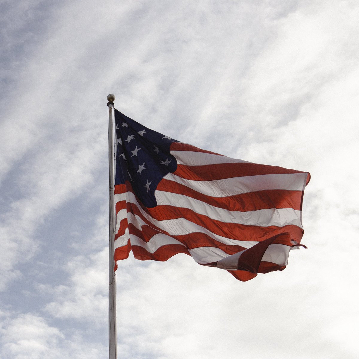 Land of the free, because of the brave! Today, we honor the bravery and selflessness of the women and men who lost their lives defending our nation. “For the greatest love of all is a love that sacrifices all.” John 15:13 #memorialday