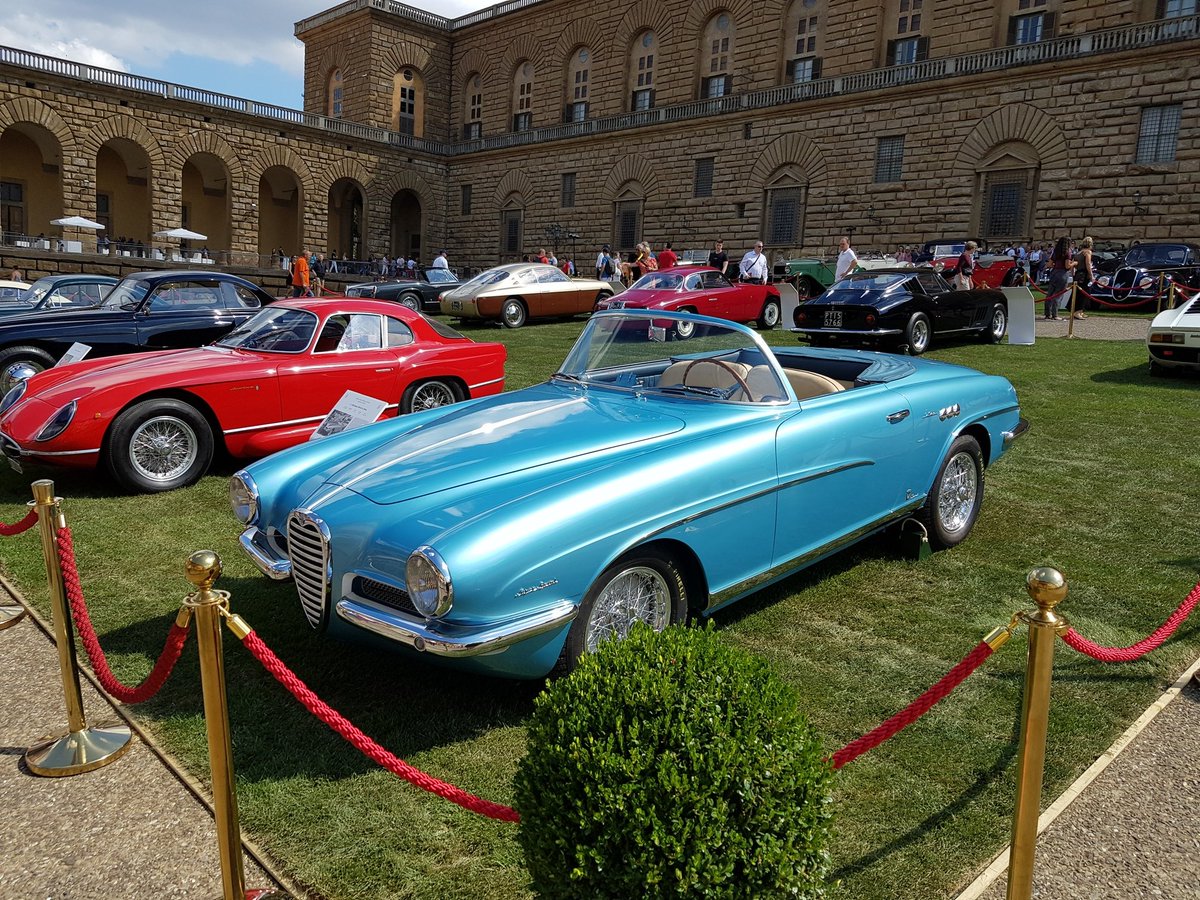 scuderiagta's tweet photo. #MondayMotivation 
Perfect and beautiful 
#AlfaRomeo #1900C #SuperSprint „La Flèche” #Vignale #ClassicCars #ItalianSupercar 🇮🇹 https://t.co/HZncEzKo9g