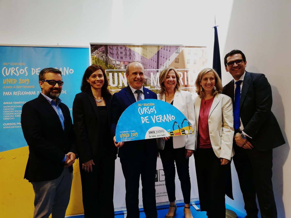 UNEDMadrid's tweet photo. Presentación en directo de la Edición XXX de los Cursos de Verano de la #UNED2019 @rmairal 
#EscuelasPías #SedeUNEDMadrid https://t.co/9l6PUNfbF1