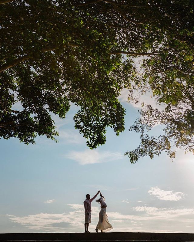 Brunomontt's tweet photo. Liberdade na vida é ter um amor para se prender.
- @fabriciocarpinejar ⠀
⠀ ⠀
#históriasúnicas 
#fabriciocarpinejar #prewedding https://t.co/INIh14tiYr https://t.co/DZIIDjvvUy