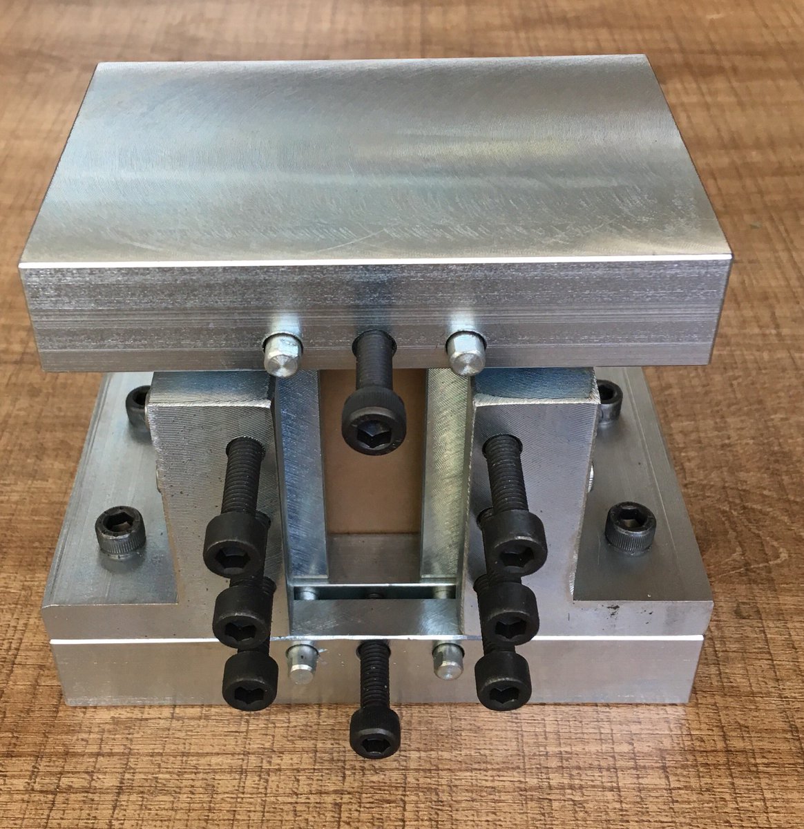 Astm F7137 text fixtures
