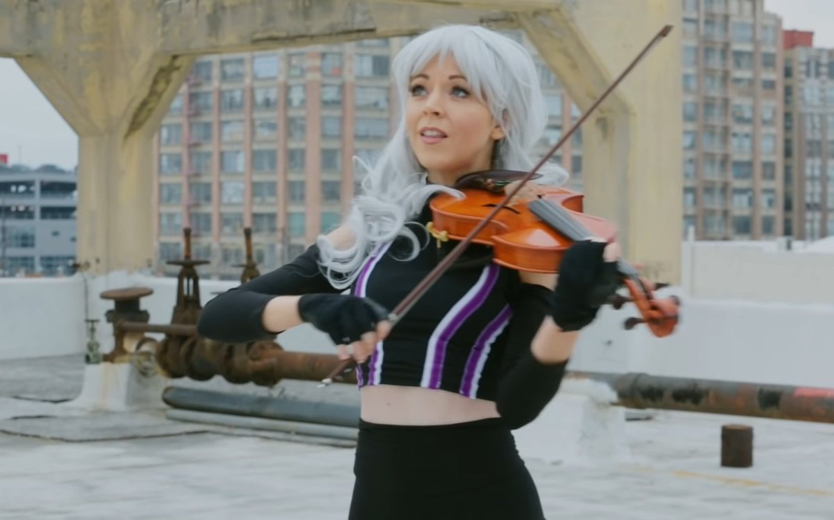 Risya_Fox's tweet photo. Love @LindseyStirling music 💜 New #EndGameofThrones so amazing. Avengers and Game of thrones music theme together, what could be better? Thank you ✨ https://t.co/niHrtybMaV