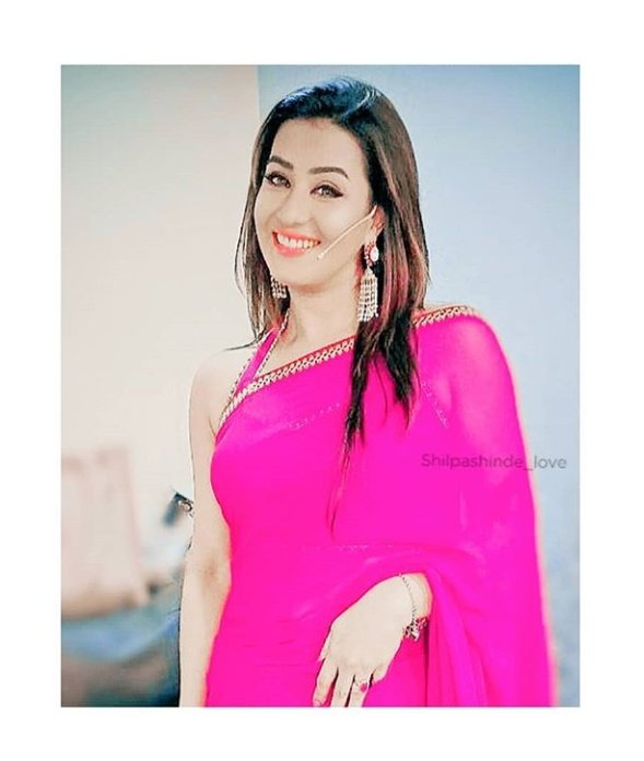 yedilbata_'s tweet photo. Haye soniyoo.. Why so pretty ❤️☀️

#Shilpians
#ShilpaShinde
#ShilpaMyHeart
#WeLoveShilpaShinde https://t.co/3umgb5ZrDv
