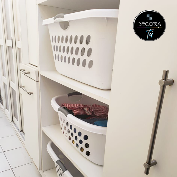 decoratupty's tweet photo. El color ayuda a unificar los elementos de un lugar, además de contribuir con la iluminación.
#decoratu #decoracion #remodelacion #creatividad #muebles #frase #minimalismo #restauracion #hogar #interiores #exteriores #comodidad #buendiseño #panama https://t.co/O5gY33n5HJ