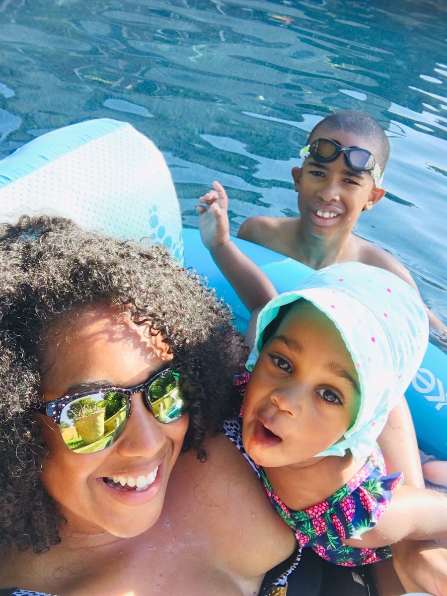 ecseROCKS's tweet photo. Relaxing with my luvs 🥰 #exleytweets #summerbingo #pooltimeselfie #selfiewithsunglasses https://t.co/Y0luhY0C8m