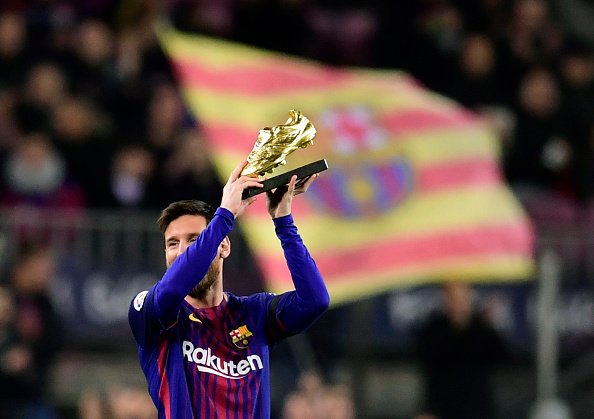 OptaJose on Twitter: "3 - Lionel Messi is the only player to win the Golden  Shoe in three consecutive seasons (36 goals in 2018/19, 34 in 2017/18 and  37 in 2016/17). Culmination. https://t.co/cQufBusw0f" / Twitter