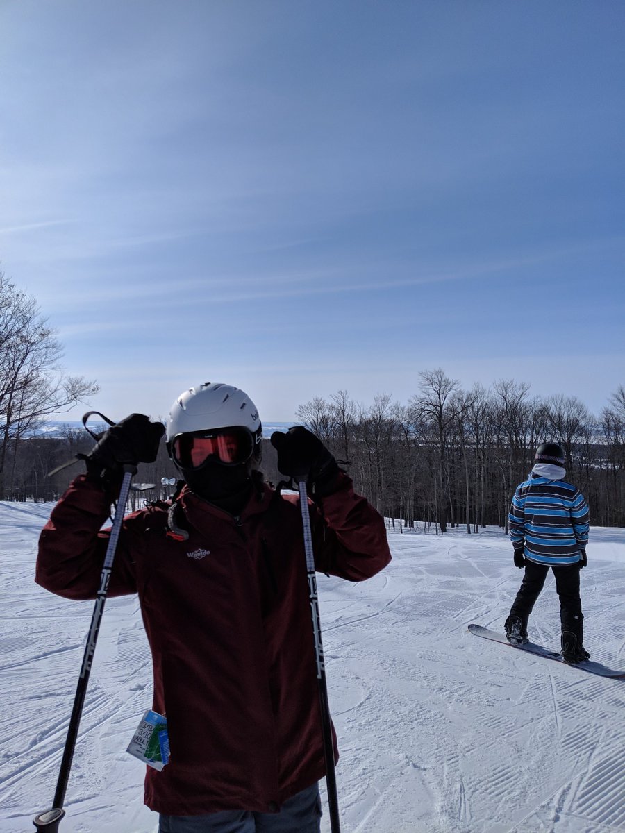 mattlutz's tweet photo. Happy birthday to my better half!!!♥️🎉🎉🎉 Thanks for always putting up with me and whatever stupid things I do😂 @EmmaSauger https://t.co/e5F8SrQbWH