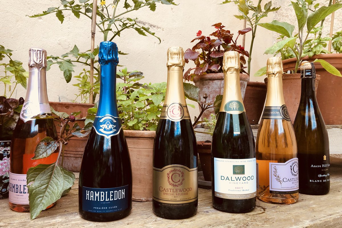 Celebrate #EnglishWineWeek with us <a href="/The_Pig_Hotel/">THE PIG</a> #Combe 
We’re toasting the bank holiday with local <a href="/CastlewoodRob/">Castlewood</a> (10 miles from us!) Each day we’ll be pouring &amp; telling stories of the wines made on these shores. <a href="/Hambledonwine/">Hambledon Vineyard</a> <a href="/dalwoodwine/">DalwoodVineyard</a> <a href="/Wine_GB/">Wines of Great Britain</a> <a href="/RobinHutson/">Robin Hutson</a>