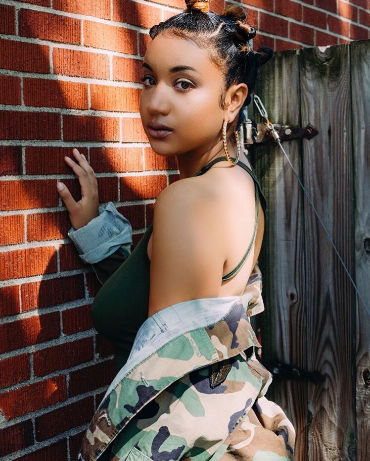 _MNnice's tweet image. ShanellMcCoy.com 

open.spotify.com/artist/43UpobF…      

@TheShanellMcCoy is a recording artist and songwriter from Minneapolis. In October 2017, Shanell released an EP titled Live and Love, a personal journey through her own stories of heartbreak, recovery, and self love.