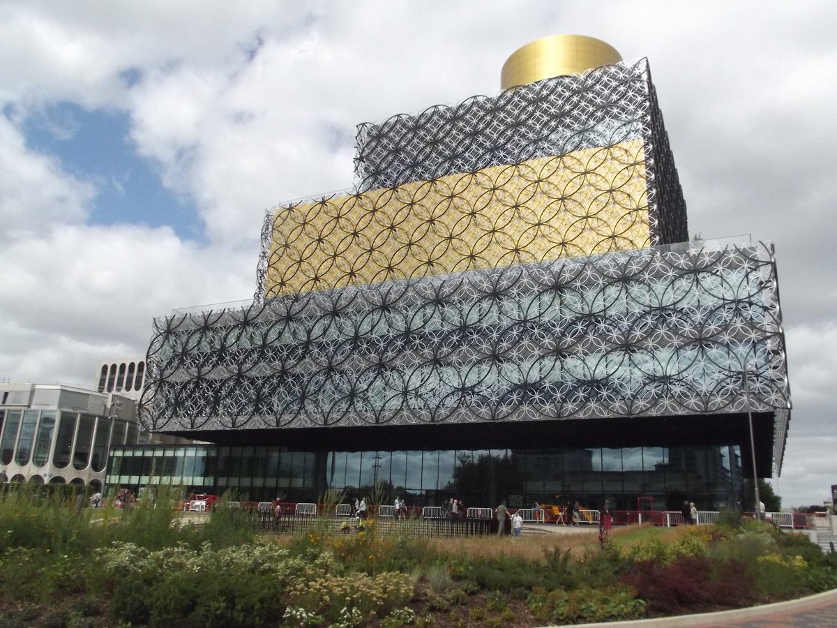 The Library of Birmingham will be lit up in claret and blue from 9:15pm tonight to celebrate Aston Villa being promoted to the Premier League. (Image: Elliott Brown)