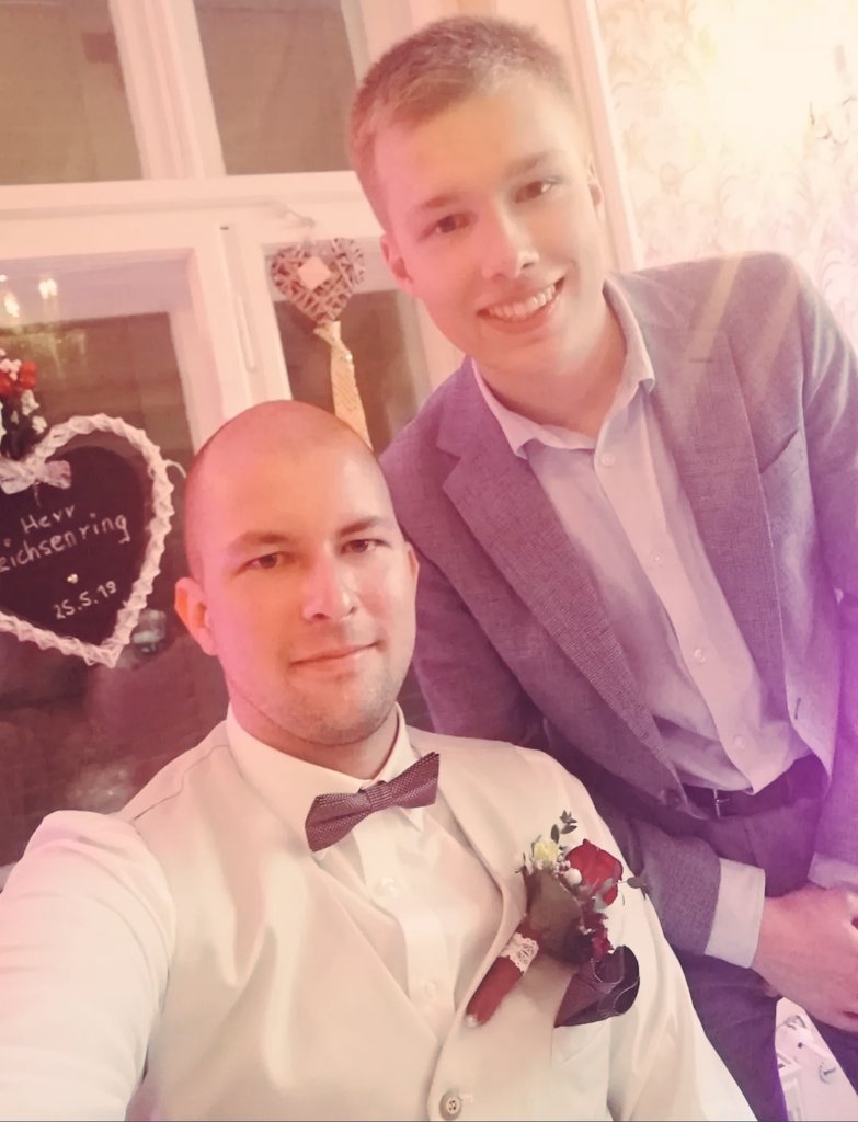 GermanTru3F4n's tweet photo. Also special thanks to @funkyfloris for visiting us maaaaaan 😎 https://t.co/jfFvtlIoP5
