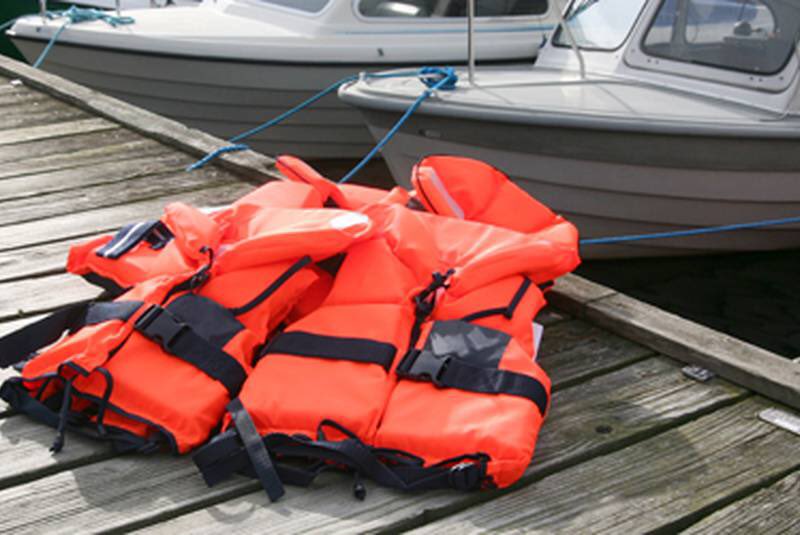 Don’t leave your life jackets behind. Make sure they are on board and in good condition for your passengers. #boatsafe #wearyourlifejacket #boatinghuron #lakehuron #goderich #cps #ecp