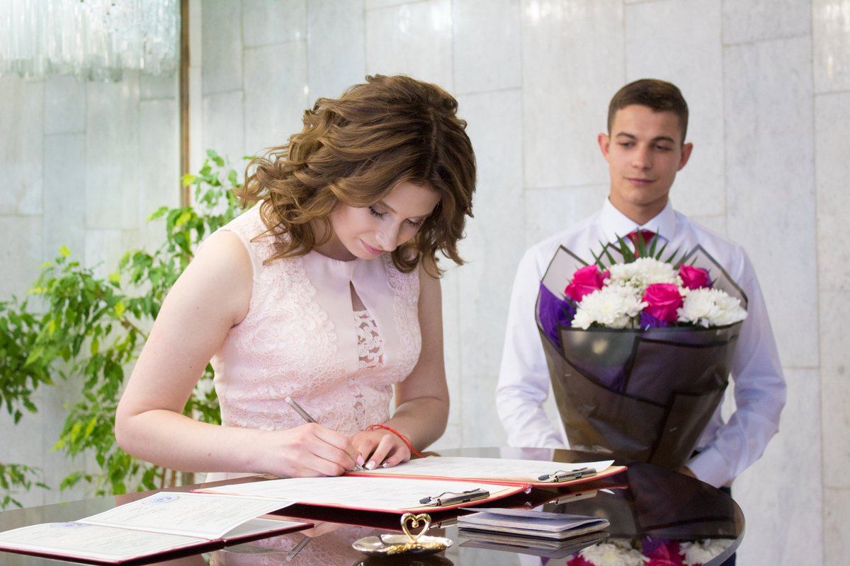 SerkoNadia's tweet photo. 24.05.2019💍💋💕🤗
Семья Романовых💏🤗💕 https://t.co/nafOzgO5eh