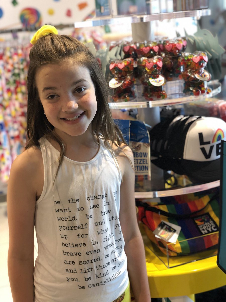 ashleydaly's tweet photo. In case you’re looking, you can find @Be_Candylicious at any of your favorite @DylansCandyBar stores in the US. #startup #pinchme https://t.co/LDT20JQKup