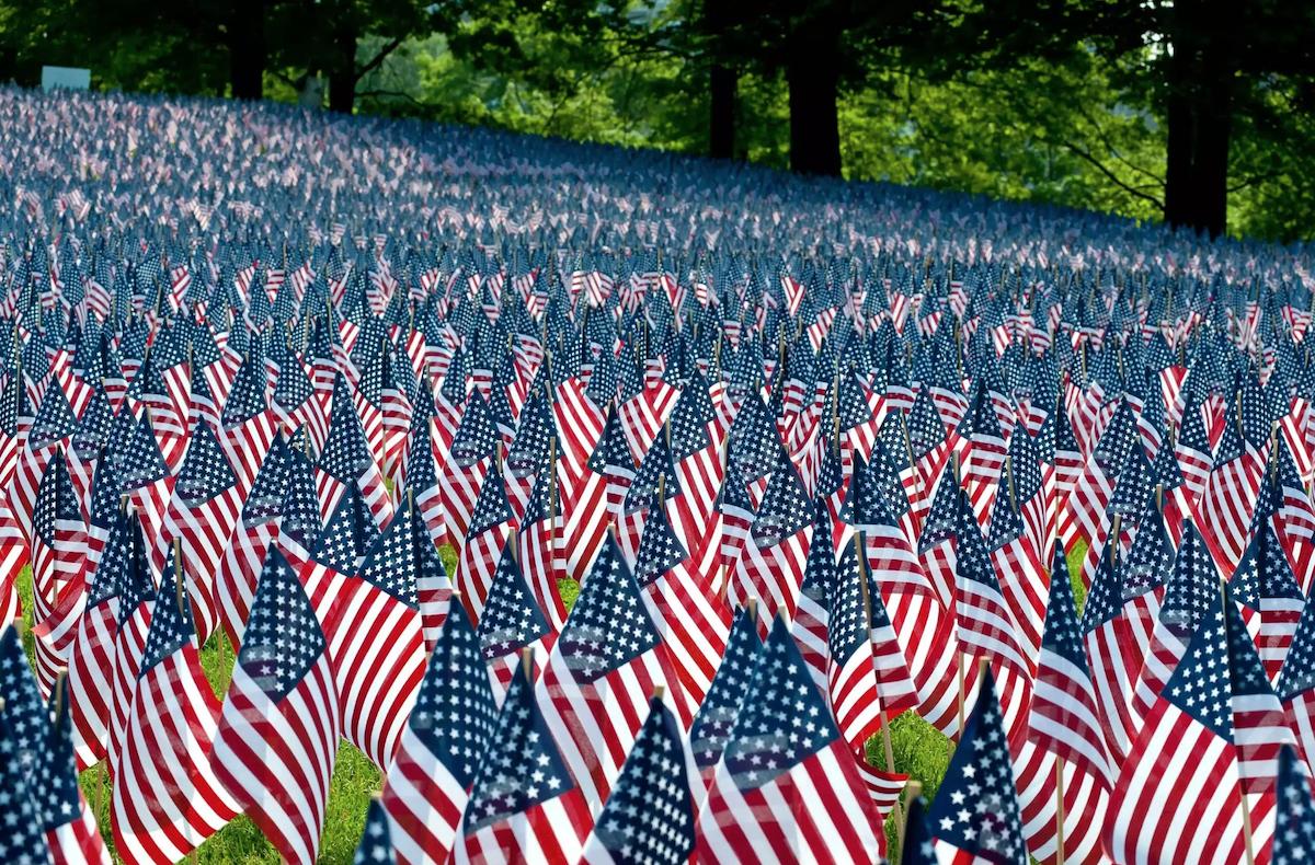 LIBrewBus's tweet image. "Everything that we hold precious in this country was made possible by Americans who gave their all. And because of them, our nation is stronger, safer, and will always remain a shining beacon of freedom for the rest of the world." - Former President Barack Obama