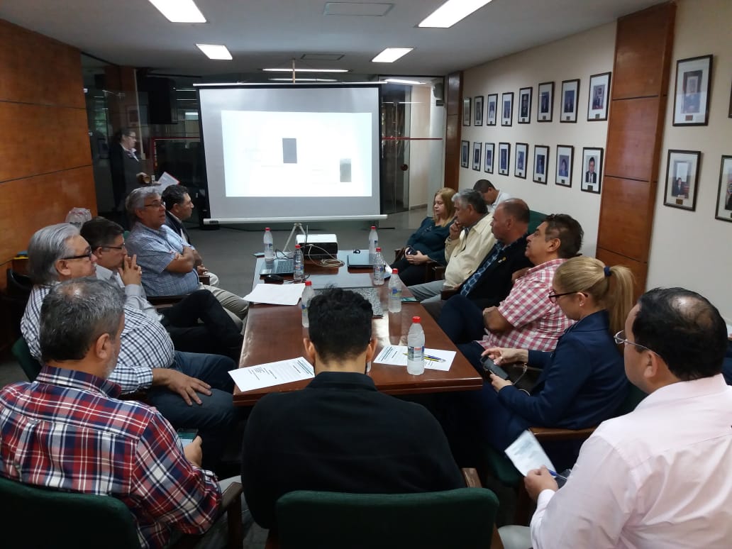 juntasuncion's tweet photo. AHORA - Reunión de la Comisión de Infraestructura Pública y Servicios, referente al "mejoramiento vial de distintas calles de la ciudad de Asunción". 📌 https://t.co/F4JySdwlqB
