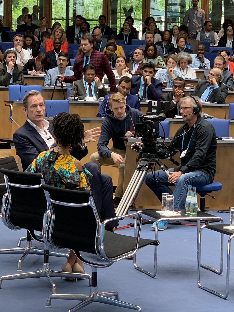 minoucherie's tweet photo. „I think, that most of the media will disappear and some superbrands will survive. ... and quality is only going to exist, when there is a business model and competition.“ Mathias Döpfner, CEO Axel Springer #GlobalMediaForum https://t.co/tk7dFnlhnq
