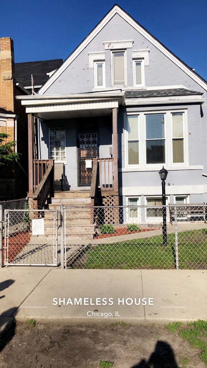 Savlaricci's tweet photo. Went on the south side of Chicago just to see the shameless house #notinmyelement #worthitthough https://t.co/P1D8eSreFM