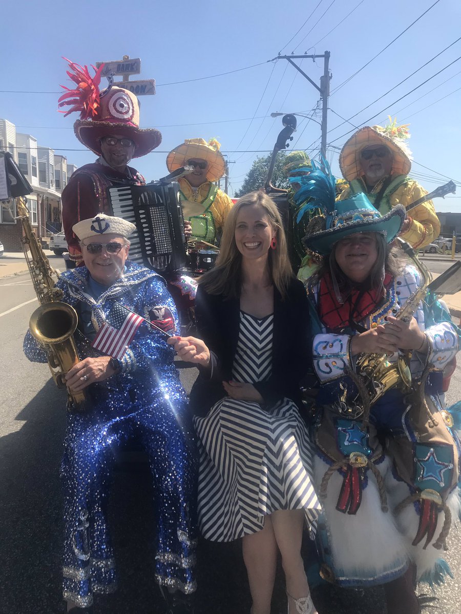 Kind of wanted to hitch a ride with <a href="/PAStringBand/">Polish American SB</a> in the Bridesburg Parade!