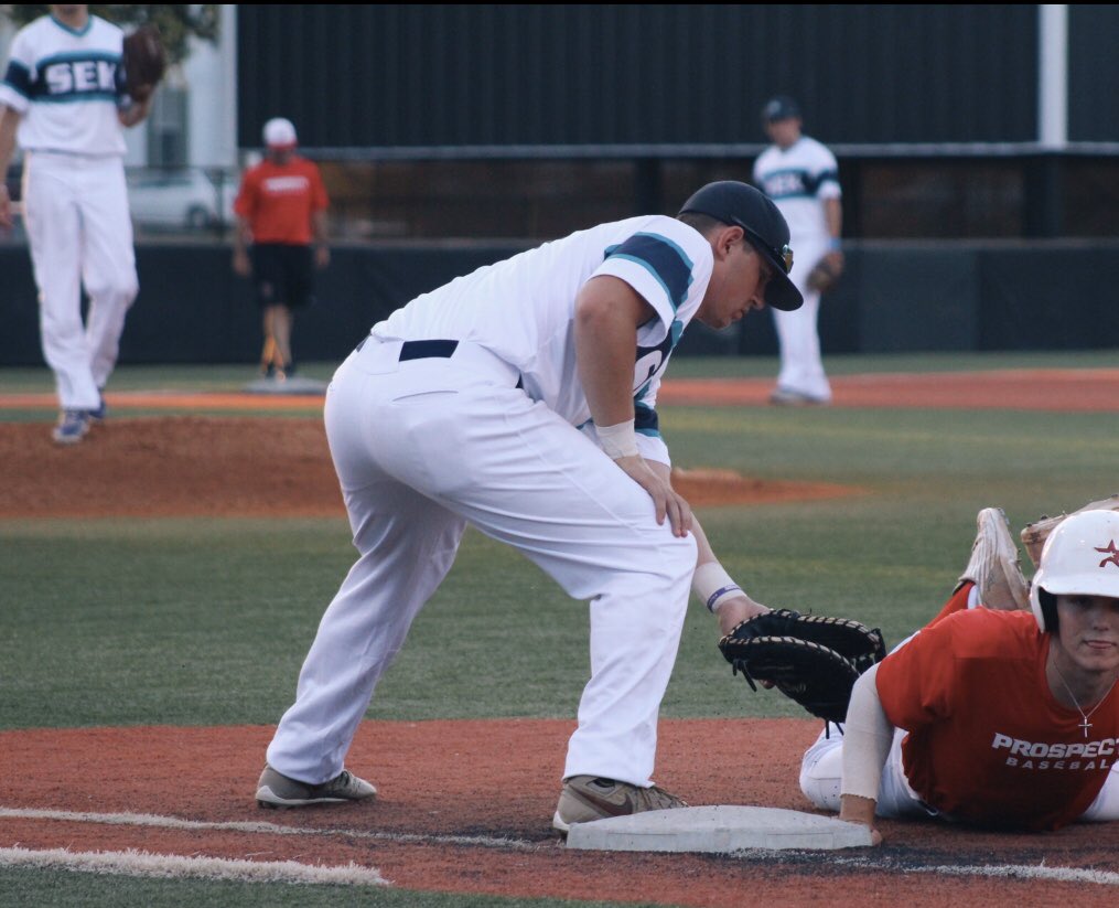 ProspectsSek's tweet photo. Today on #MeetTheSpects we have Tejay Cleland!
• 6’2 L/R 1B
• Northeast High School (Arma) Class of 2019
• 2nd Year Spect
• Newman University Commit
• @clelandt35
#MeetTheSpects https://t.co/AKWK4rCdN8