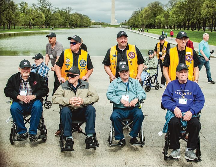 A Lions trip to Washington,D.C., brings tears and cheers for U.S. war veterans - bit.ly/2AI6hdc