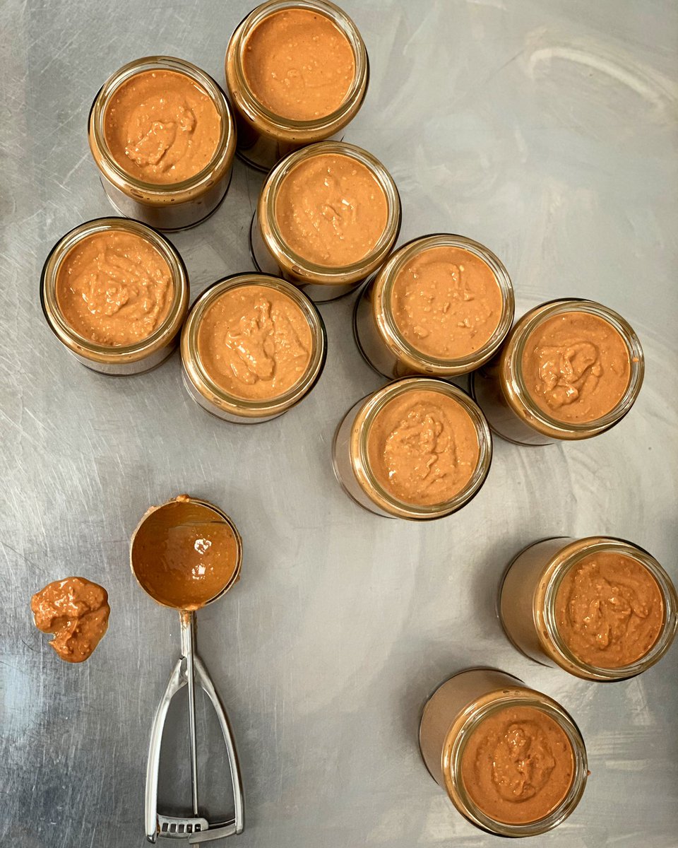 uttanutta's tweet image. Hand scooped scrunched up nuts + Himalayan salt #made byhand #peanutbutter #artisan #foodie #realfood #noaddedsugar #nopalmoil #startupbusiness #smallbusinessmatters #madeinwiltshire #Wiltshire #foodie #dairyfree #madebyme