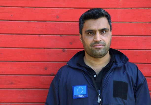 IOMGREECE's tweet photo. “At the safe zone we are like a family. We take care of each other”. Khaled is a @GCRefugees cultural mediator,at Elaionas’ safe zone. 
He shared his story w/ @panteion @cmc_panteion #ADandPRLab students ⬇https://t.co/Pd3pE42g7c 

W/@EUHomeAffairs support. https://t.co/FjMenxSSkd