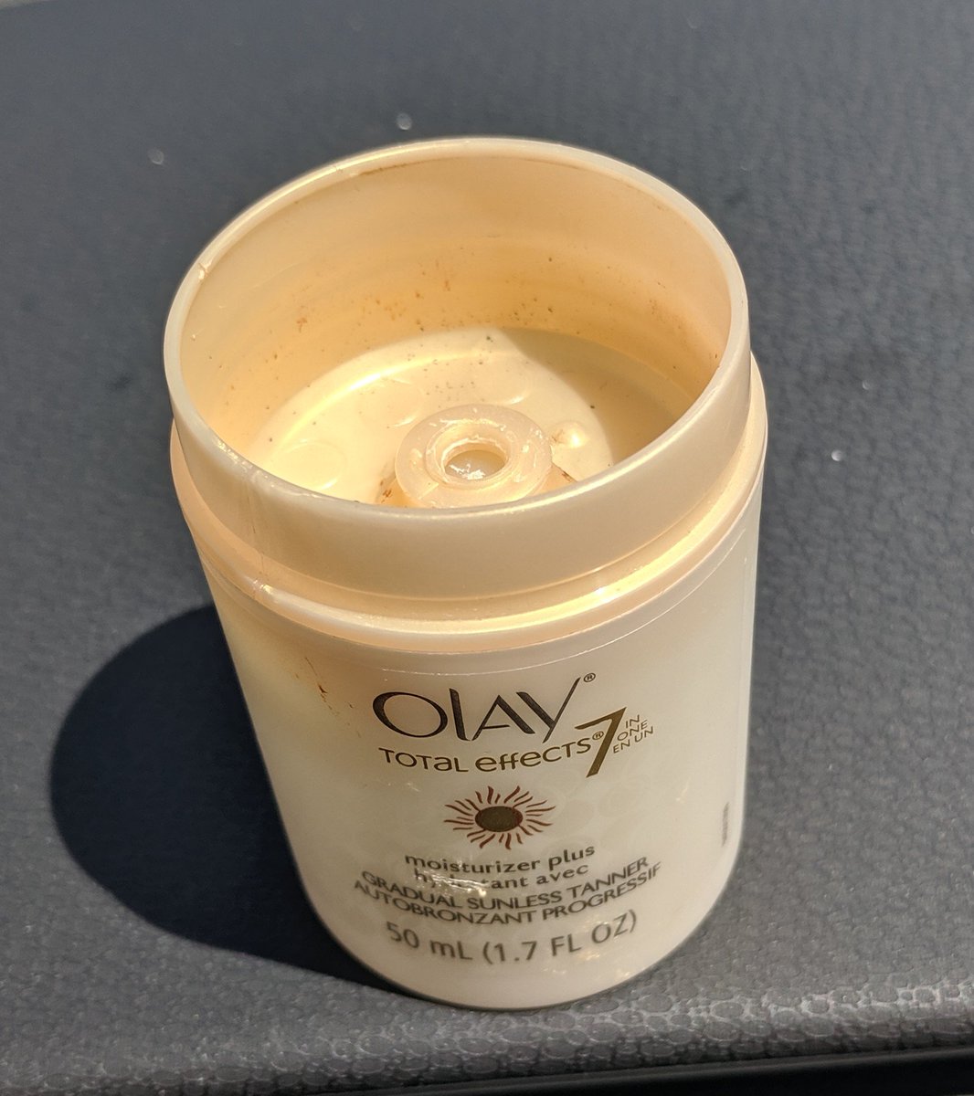 jmcaulfield's tweet photo. Returning this to @Walmart @OlaySkin wife and I had good laugh as it was empty https://t.co/ISdfd1erbX