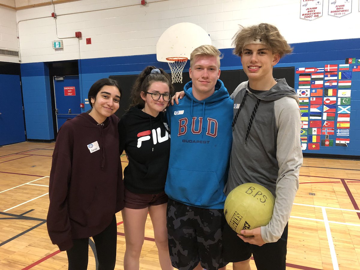Day 2 of track and field action.  Thank you to Mme Damianakos and Ms Neale for organizing a hugely successful event.  Shout out to our volunteers from JMSS for their leadership and energy! <a href="/JMSS_Tweet/">JMSS</a> <a href="/OCDSB/">OCDSB</a>