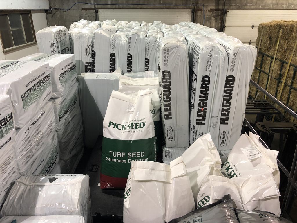Mar_Hydroseed's tweet photo. Loaded up with Hydroseed materials and ready to head out on an Erosion Control project. @fibramulch @PickseedCanada #hydroseedingpro #hydroseedingcontractor #hydroseedingcertified #erosioncontrol #flexgard #erosioncontrolproducts #erosioncontrolexperts #sprayitdontlayit https://t.co/XpxackcHgk
