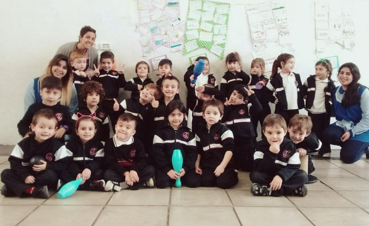 MeelinaD's tweet photo. "Escoge un trabajo que te guste, y nunca tendrás que trabajar ni un sólo día de tu vida" ❤️ https://t.co/KKpWUj5bnr