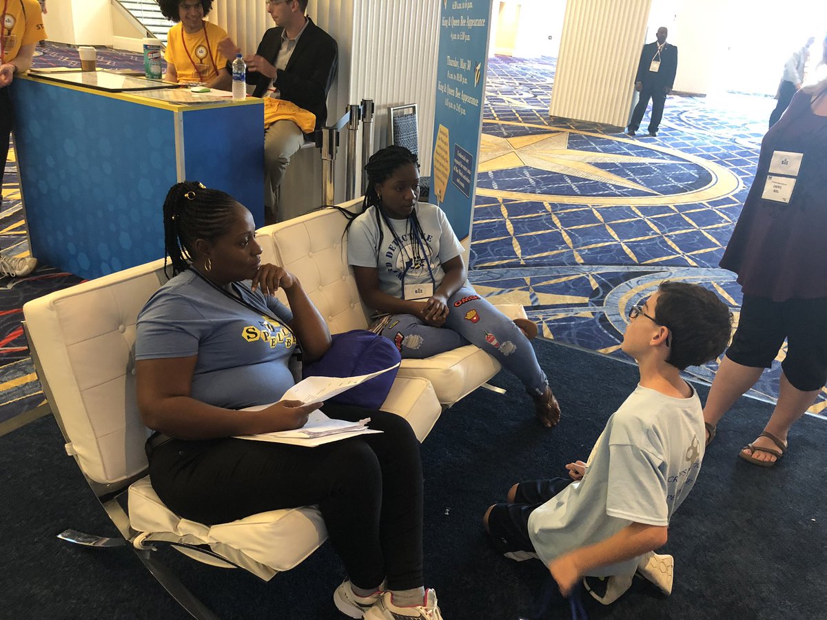 ScrippsBee's tweet photo. There’s no study party like a Bee study party because a Bee study party don’t stop! Studying is in session at The Beehive as spellers help each other prepare to face the @MerriamWebster dictionary. #helperbees #spellingbee https://t.co/pFEEIyarK7