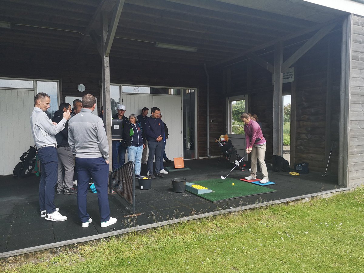 GRF_Golf's tweet photo. Well worth the trip to Holland to attend the level 1 and 2 @Smart2MoveAG certification course at @DeHeemskerkse. Fantastic first day of learning with a great bunch of people and looking forward to tomorrow. #zengolfmechanics #zengolf #flowmotiongolf #3D #forceplatetechnology https://t.co/Pw1ado8YGg