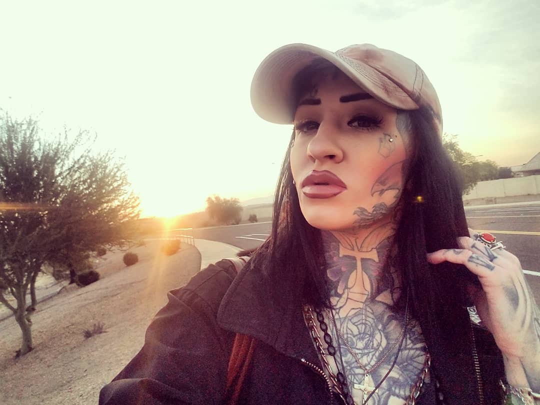 MissLara666's tweet photo. sending tribute to me will make you feel SOOO good, i promise you #findom @docevilution @rt_feet @RTFuck3r @RobertGiguere59 @findomism @RTBitchbeta @RTBlah https://t.co/1vBVIkh4hC