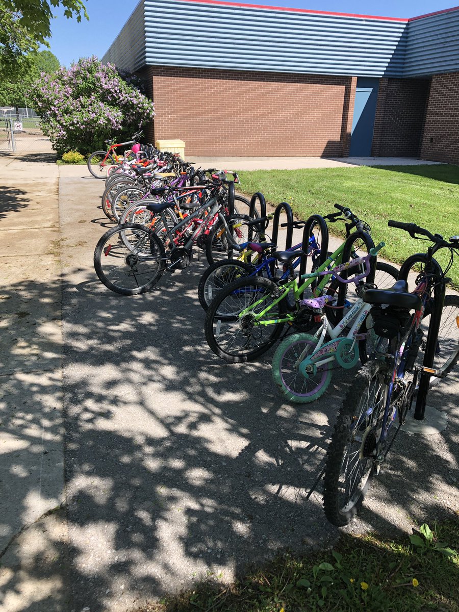 Way to go Fox Flyers! <a href="/WSherwoodFox/">WSherwoodFox</a>   Our bike rack is almost full. Environmentally friendly and great exercise! <a href="/TVDSBcares/">TVDSB Mental Health</a>
