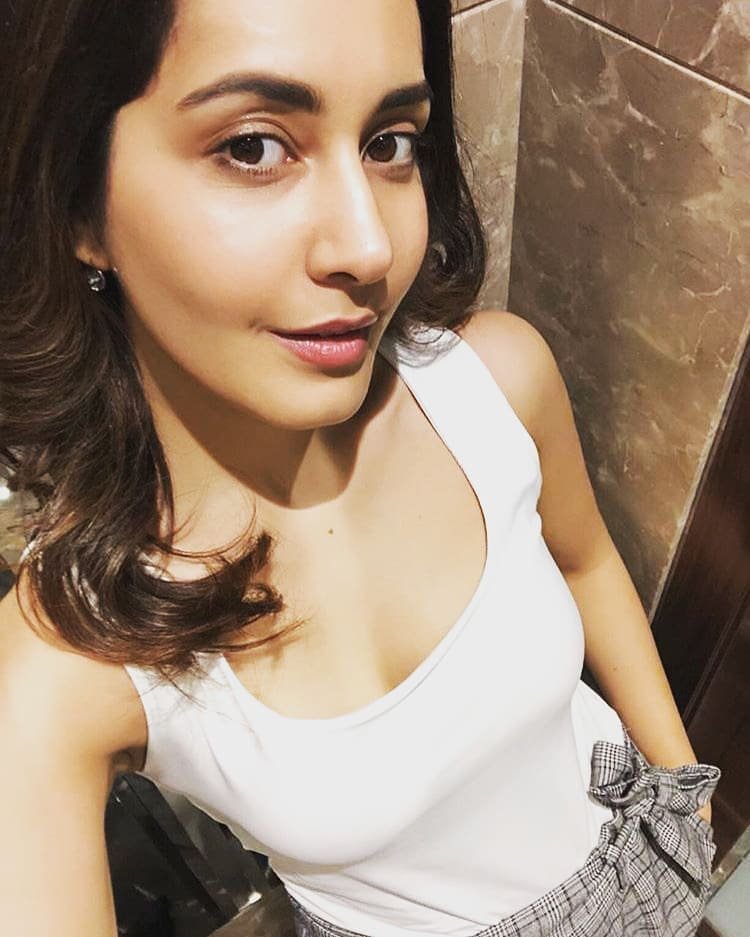 igtamil's tweet photo. Raashi Khanna 😍😍😍 https://t.co/syFIjpOQgA