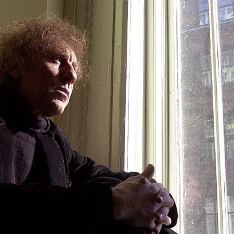 tbarnaud's tweet photo. Je veux du Alain Souchon plein ma TL donc je lance un #SondageSouchon musical (l’unique que je ferai) pour ses 75 ans 🎉🎉

Quelle est votre CHANSON préférée d’Alain Souchon ?

Attention, même si c’est très dur, réponse UNIQUE 😊

Fin vote : mardi 28 mai 23h https://t.co/JEYY7eX3vx