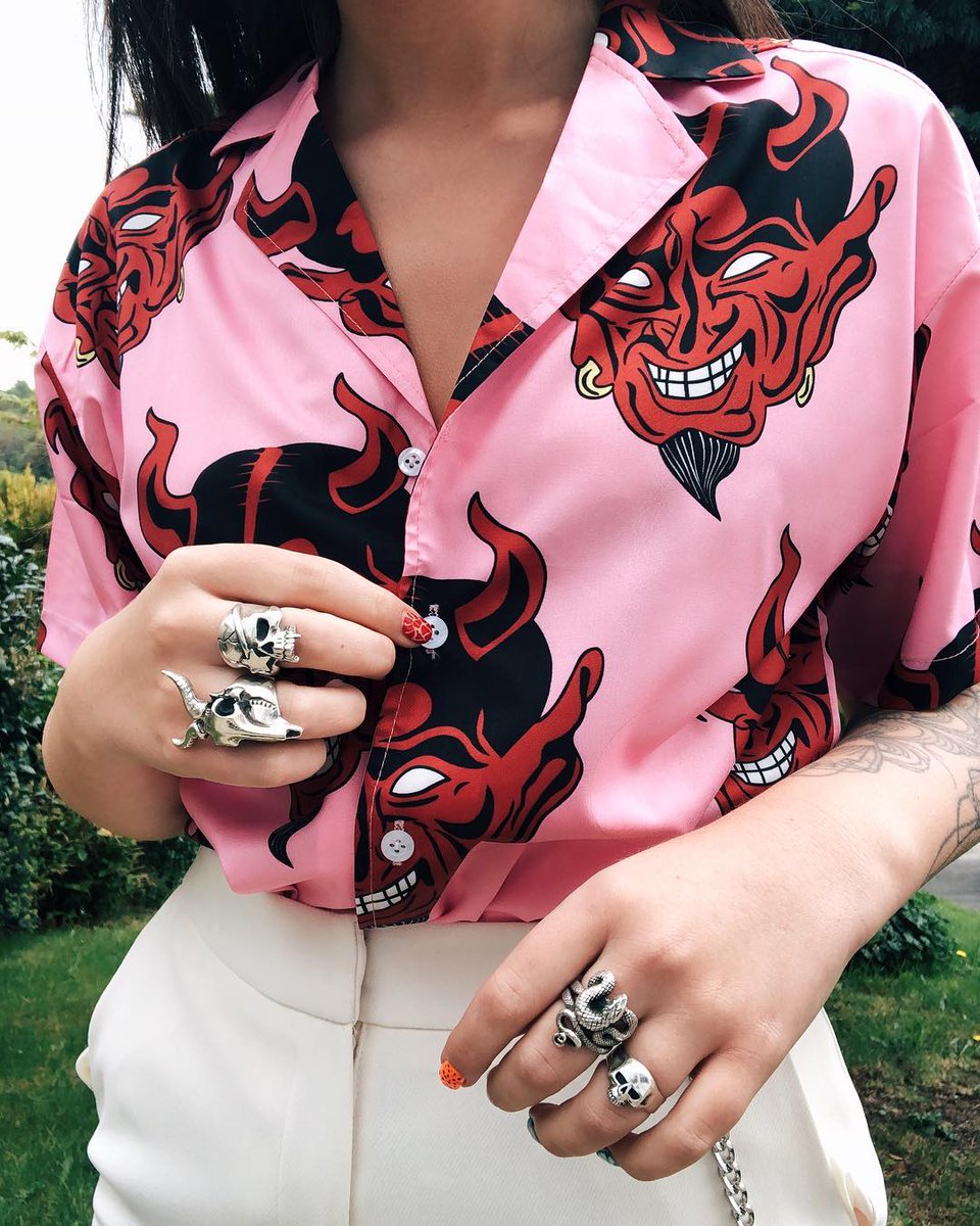 stylopoly's tweet photo. Details | @_coleharper 🧐

#fashion #womenswear #ootd https://t.co/GJeRKH7oY9
