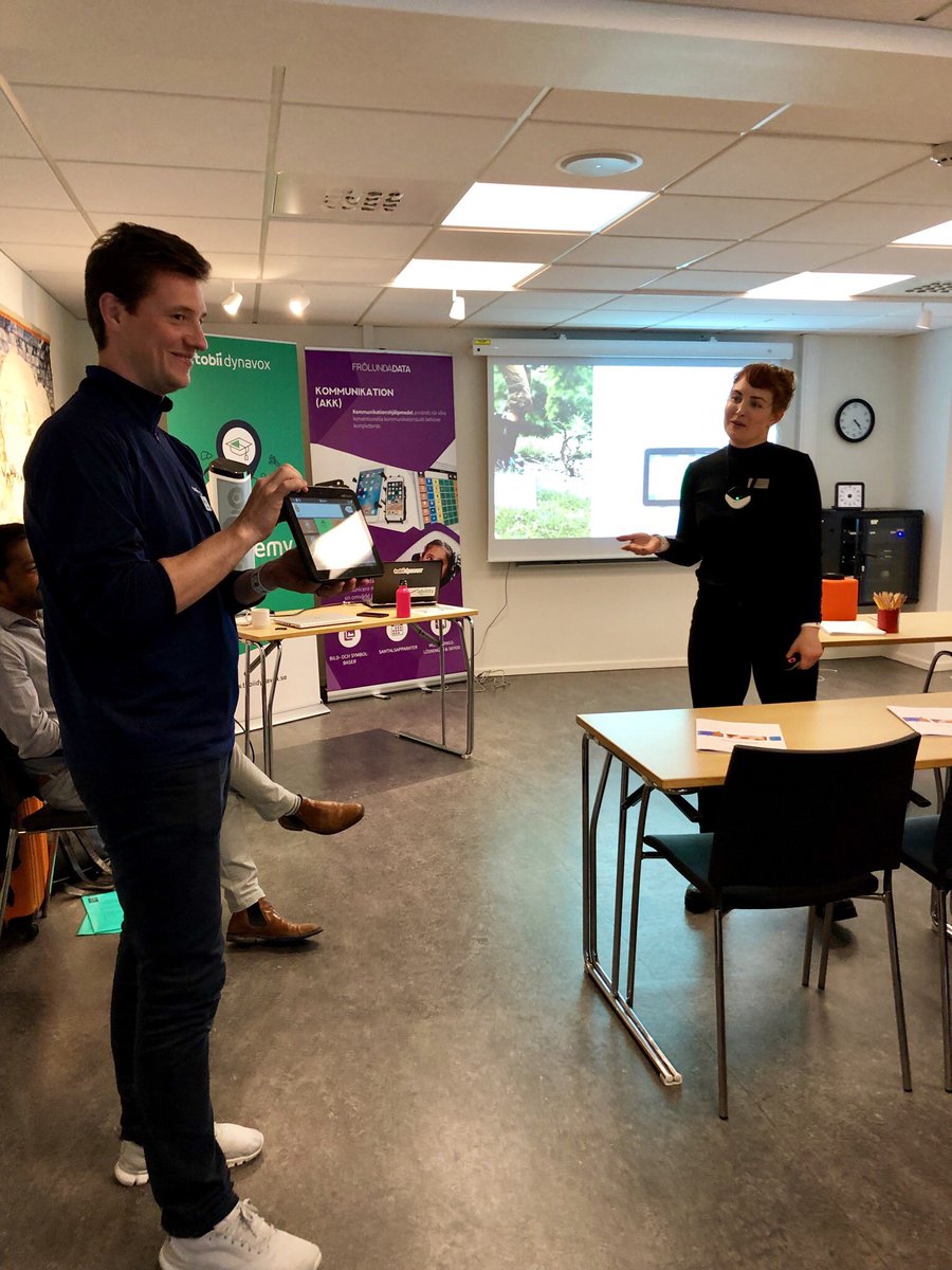 Frolundadata's tweet photo. Frölunda Data tillsammans med Anna och Stefan från @TobiiDynavox föreläser om #AKK och Kognitivt stöd i skolmiljö. Gratis föreläsning med många handfasta tips. #npf #skola #catchbox #timetimer #ljudmiljö #kognitivtstöd https://t.co/CsDSNcd1ZK